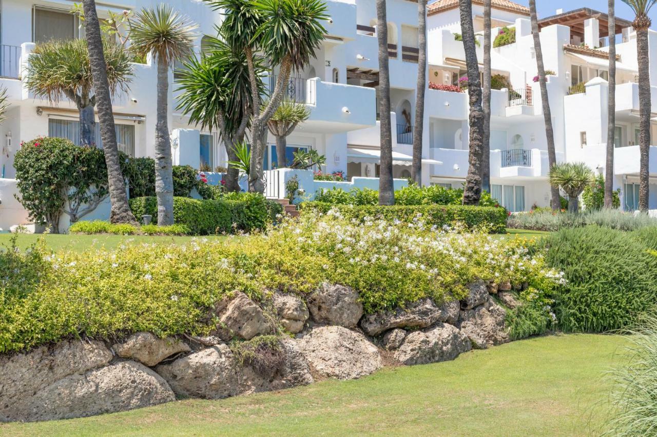 Hanami Alcazaba Beach Front Sea View เอสเตโปนา ภายนอก รูปภาพ