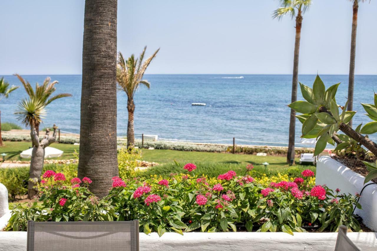 Hanami Alcazaba Beach Front Sea View เอสเตโปนา ภายนอก รูปภาพ
