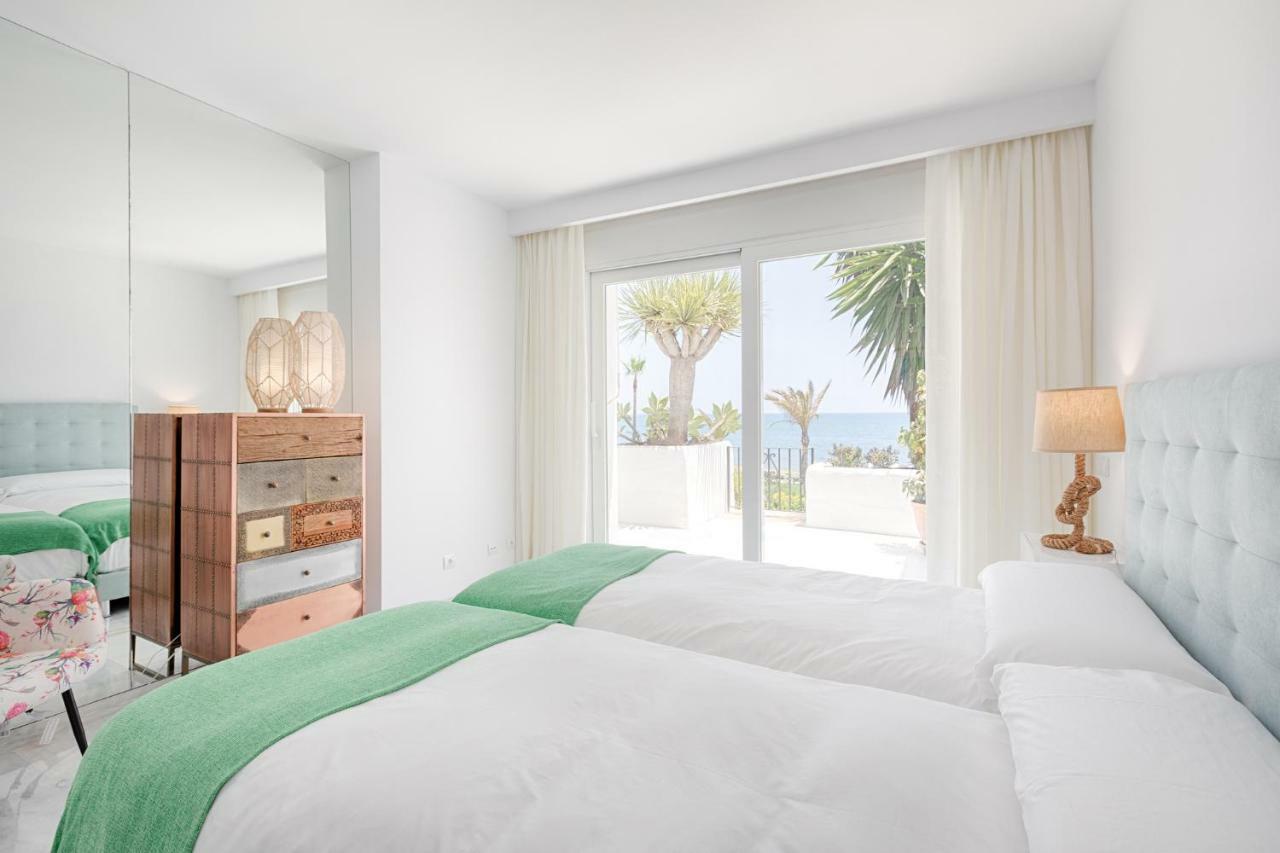 Hanami Alcazaba Beach Front Sea View เอสเตโปนา ภายนอก รูปภาพ